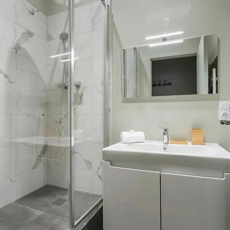 Le Croix-roussien Cute 1 Bedroom Fully Equipped *