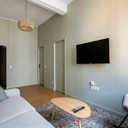 Le Croix-roussien Cute 1 Bedroom Fully Equipped Λυών